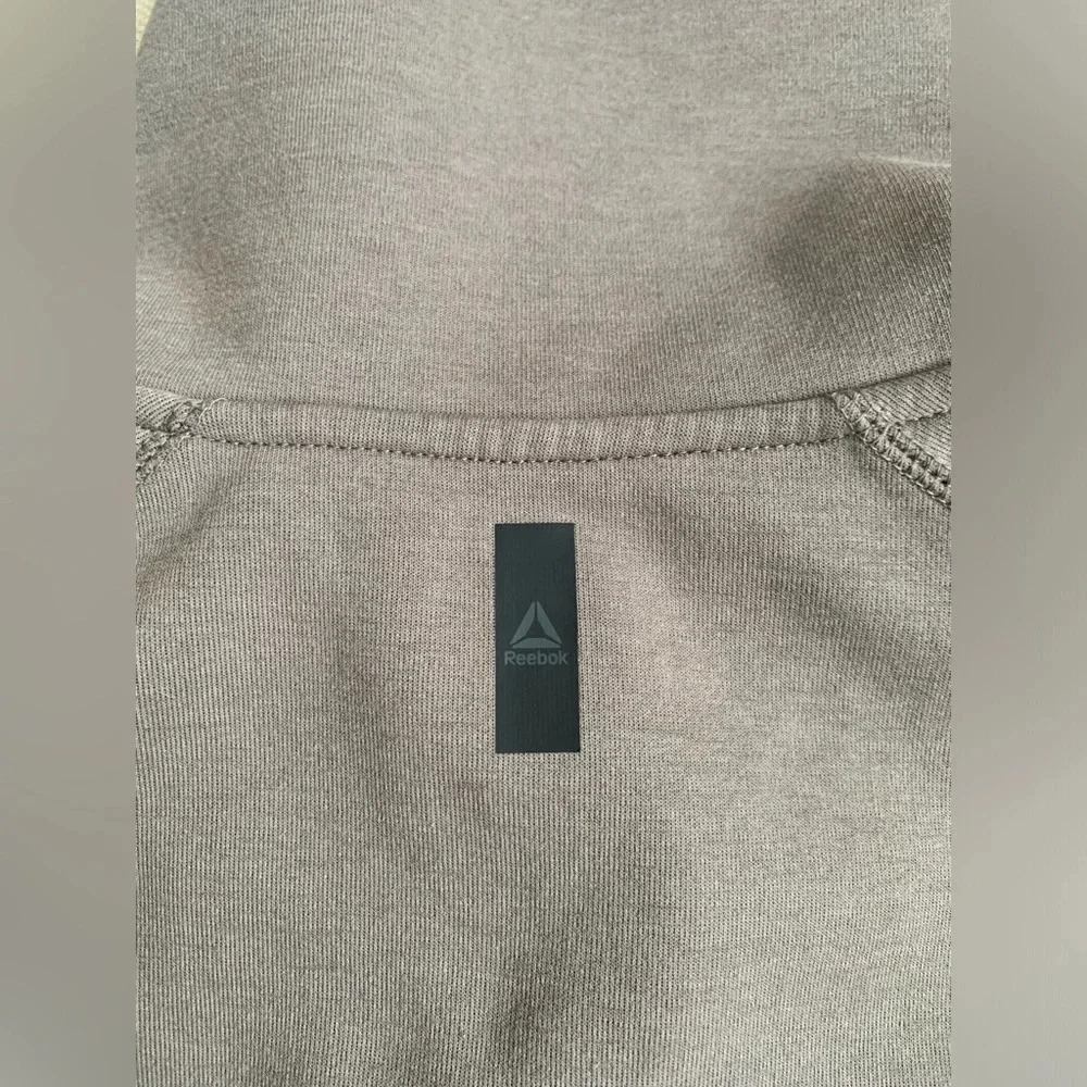 Reebok Zip Cropped Sweater - Picture 3 of 8